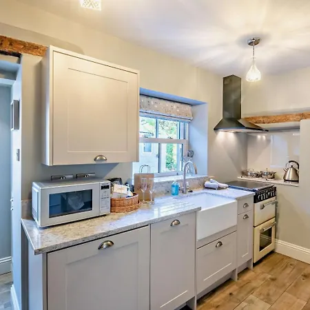 1 Bed In Oc-55731 Holiday home